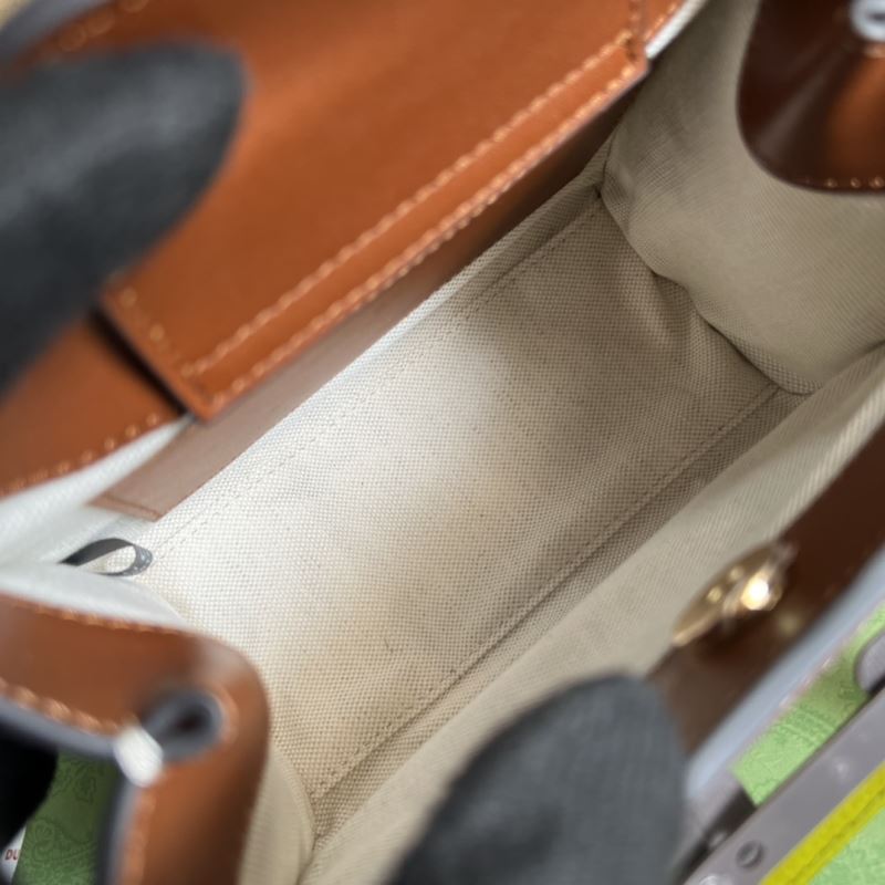 Gvc*1 tote bags